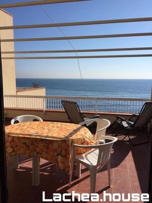 Lachea House Appartamento Sul Mare Dei Ciclopi 阿齐·卡斯特罗 外观 照片